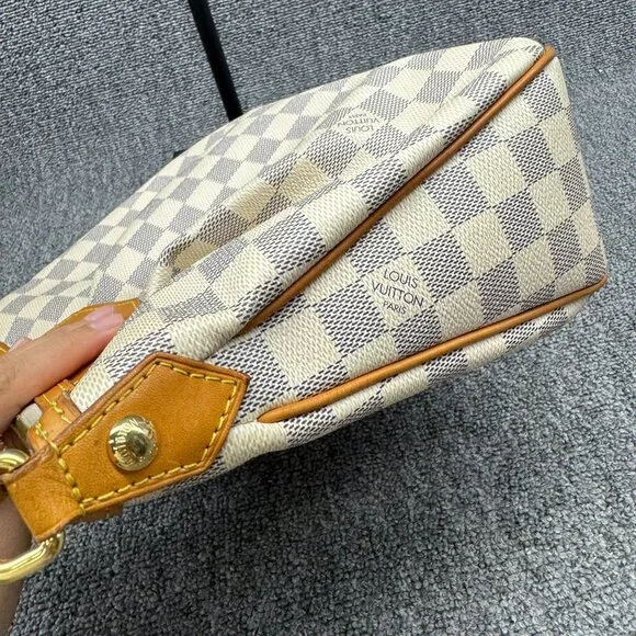 Louis Vuitton Siracusa PM Damier Azur Cross Body 799-071325 - Picture 6 of 16